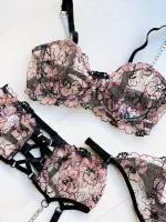 Non-padded bra & G-string set