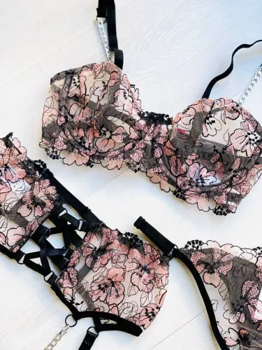 Non-padded bra & G-string set